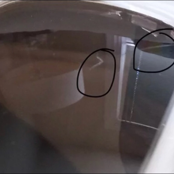 Authentic Burberry sunglasses - Picture 5 of 7